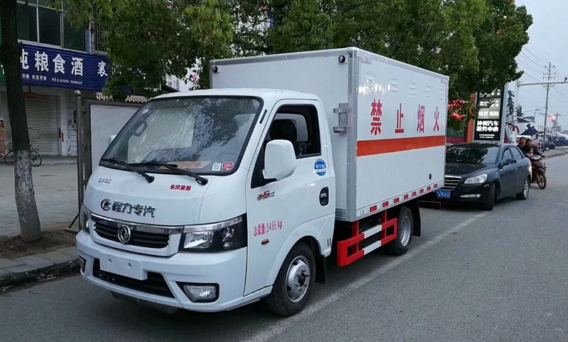 东风蓝牌气体厢式运输车