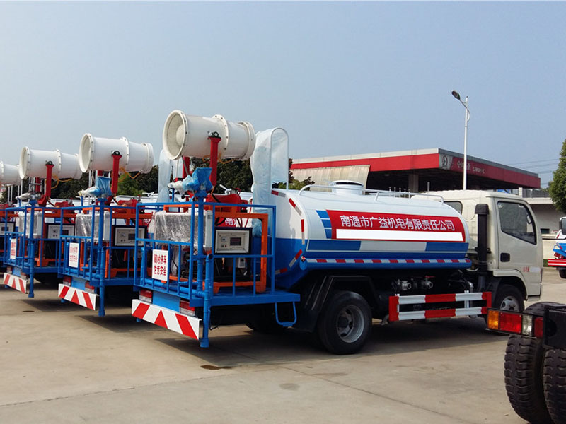 东风多利卡（3方）绿化喷洒车