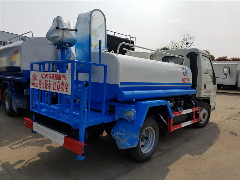 福田小卡(3方)绿化喷洒车