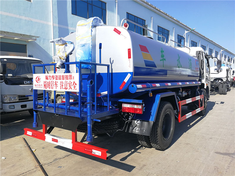 东风福瑞卡（10方）绿化喷洒车