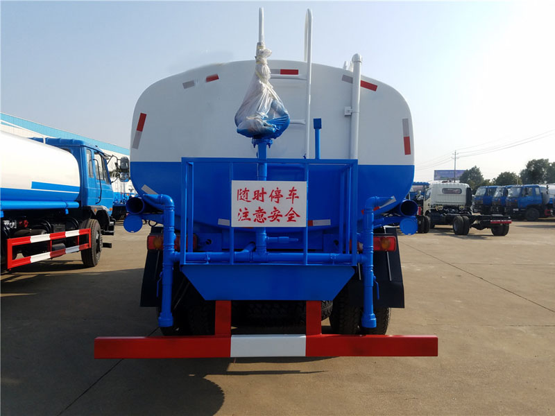 东风御虎（12方）绿化喷洒车