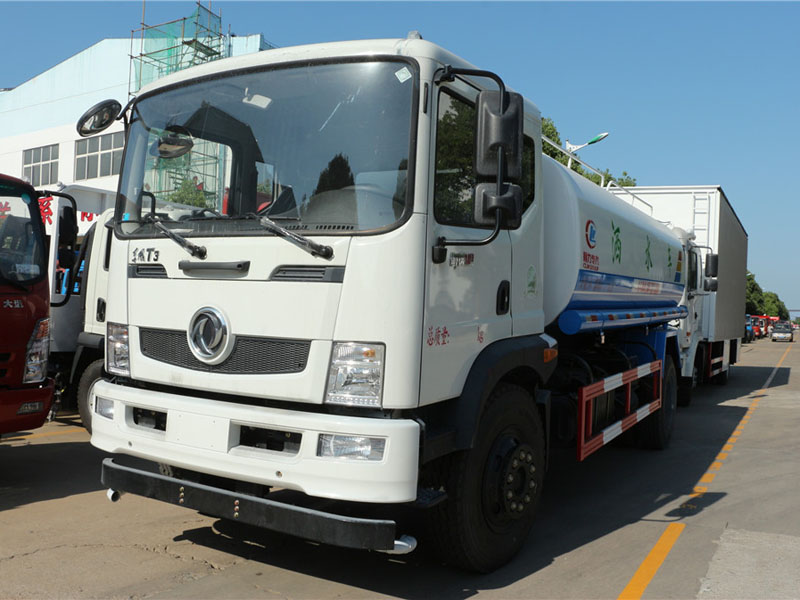东风T3（12方）洒水车