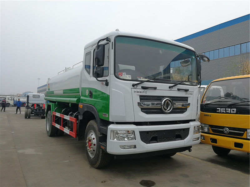 东风多利卡D9（15方）洒水车