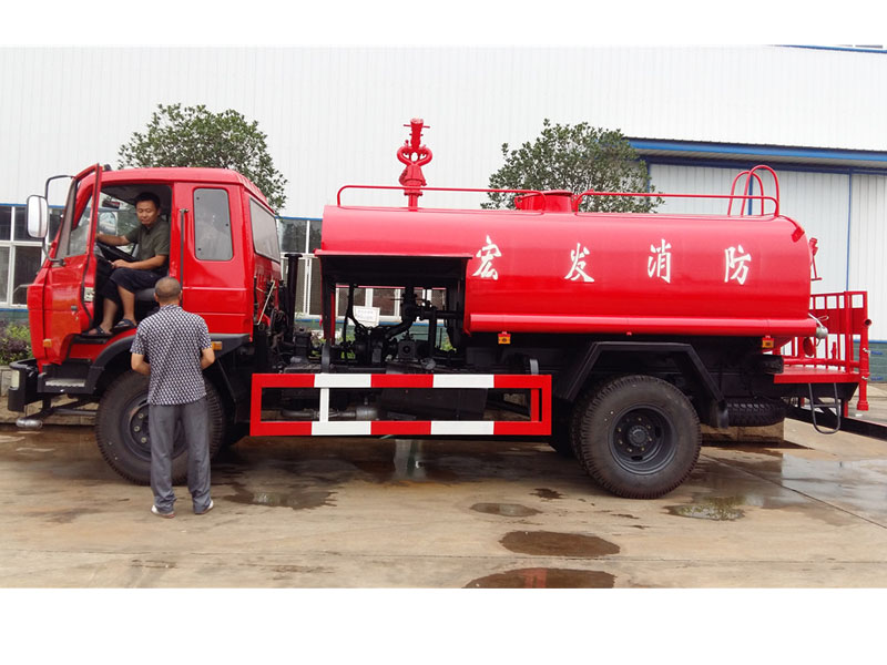 东风145（12方）消防洒水车