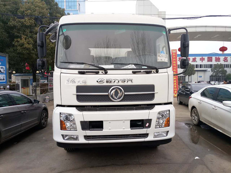 天锦6.6米（10.8吨）气瓶车