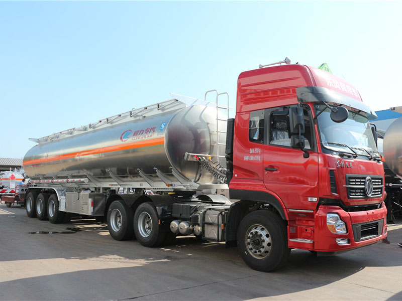 东风天龙（40-55L）铝合金运油半挂车