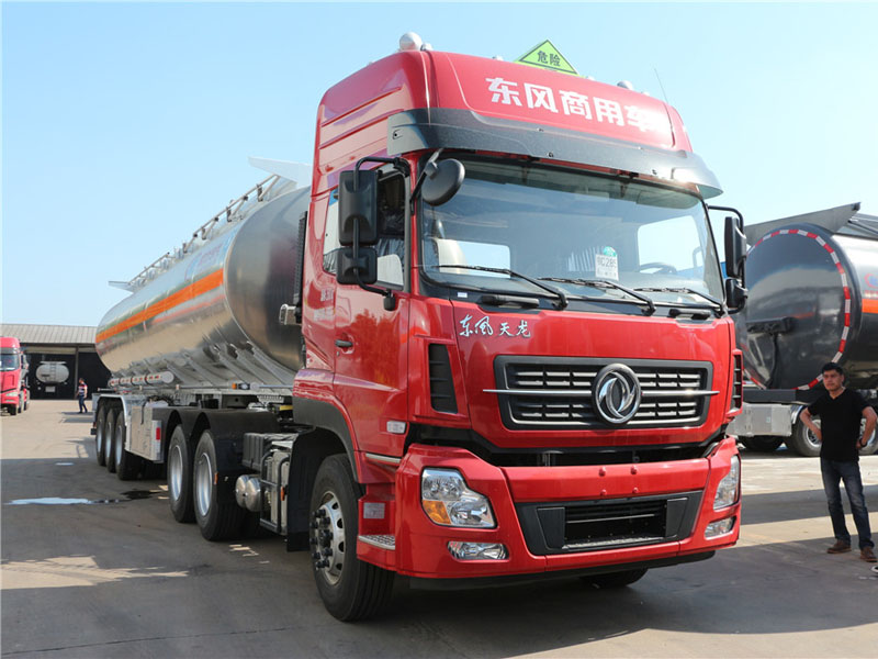东风天龙（40-55L）铝合金运油半挂车