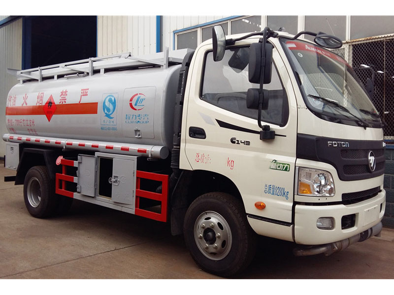 福田欧马可（6方）加油车