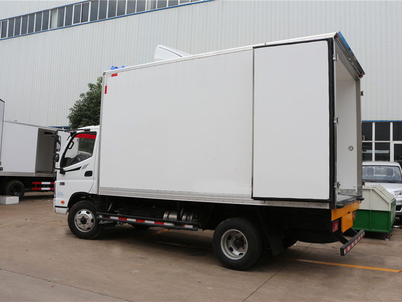 福田欧马可BJ5129XLC-A2型冷藏车