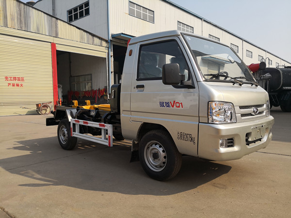 福田驭菱(3方)勾臂式垃圾车