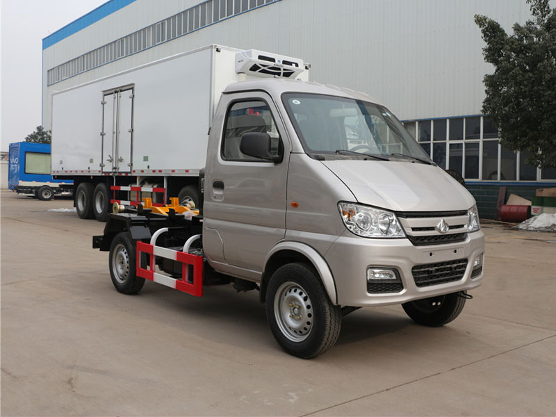 长安(3方)勾臂式垃圾车