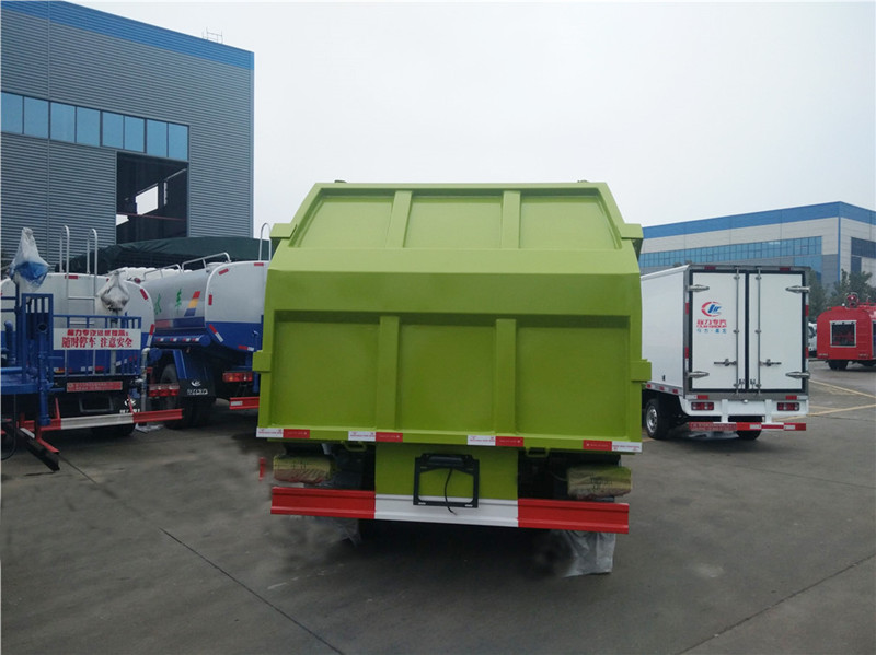 东风大多利卡8方侧装压缩垃圾车
