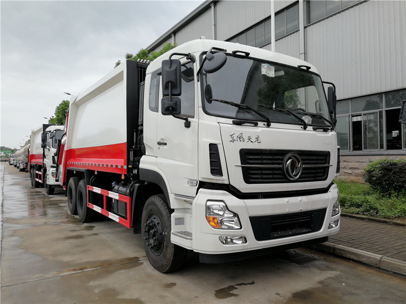 东风天龙（18方）压缩式垃圾车