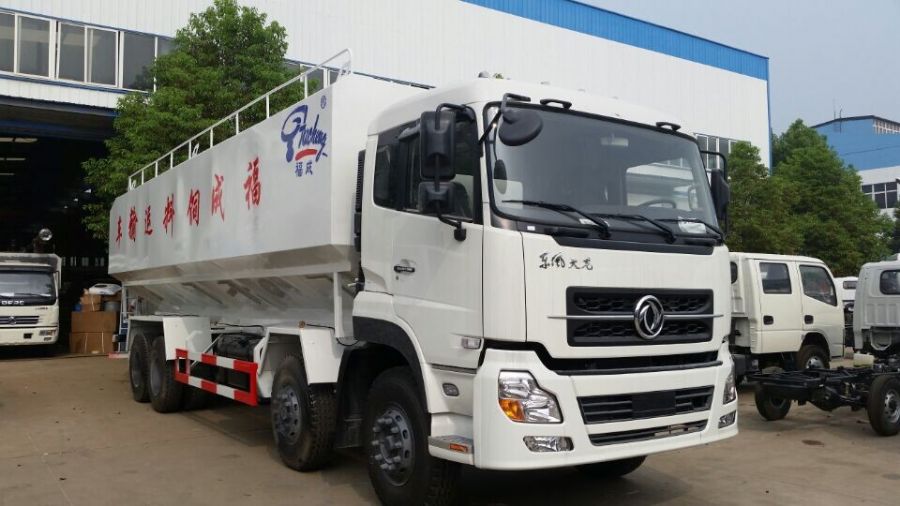 天锦三轴30立方散装饲料运输车