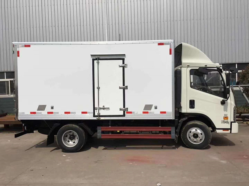 福田康瑞4米货厢冷藏车
