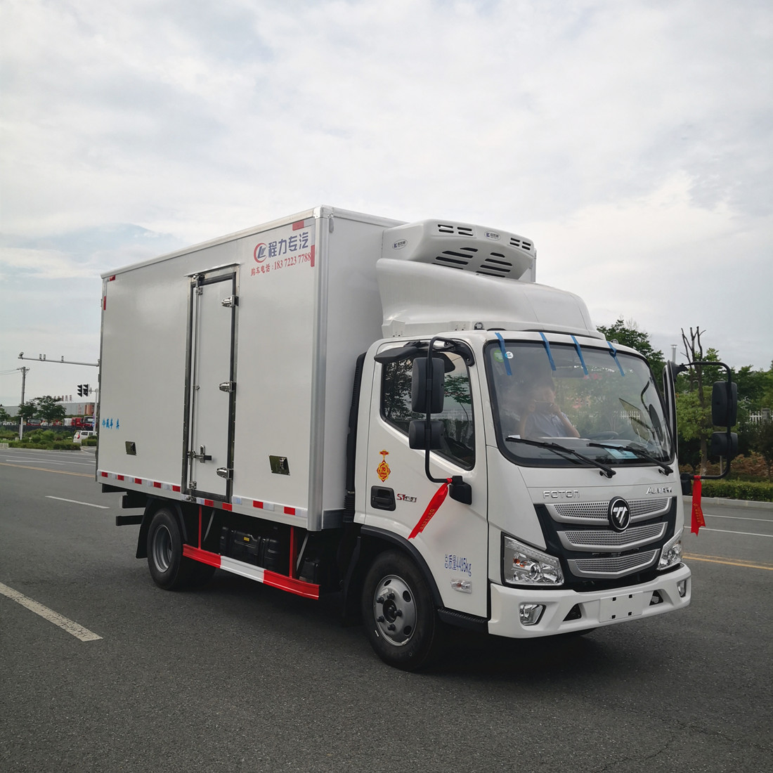 福田欧马可S1冷藏车