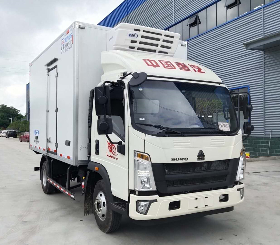 重汽豪沃蓝牌冷藏车