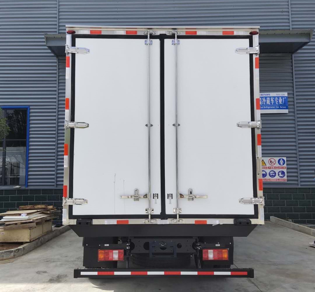 重汽豪沃蓝牌冷藏车