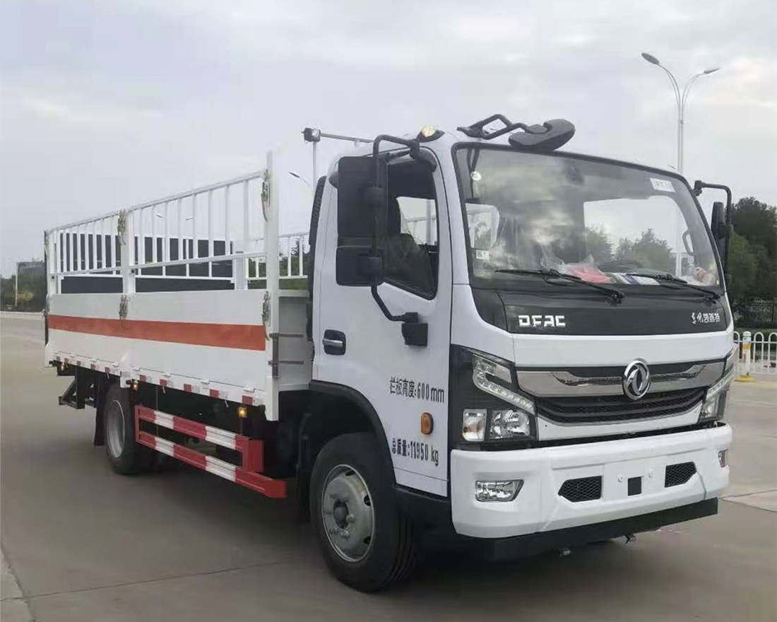 东风凯普特5.2米气瓶运输车