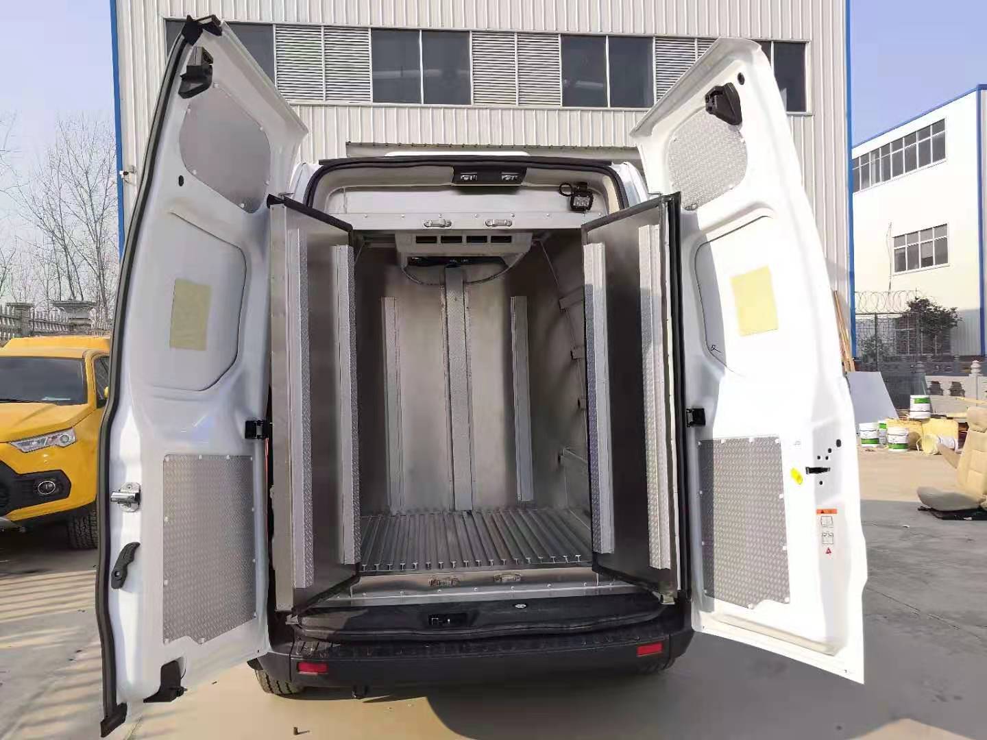 福特全顺疫苗冷链车配置介绍