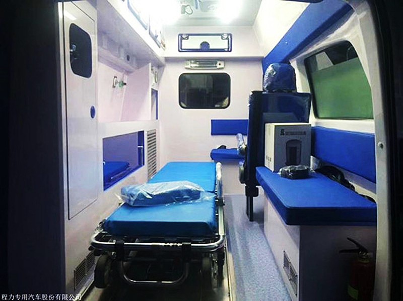 奔驰威霆负压救护车