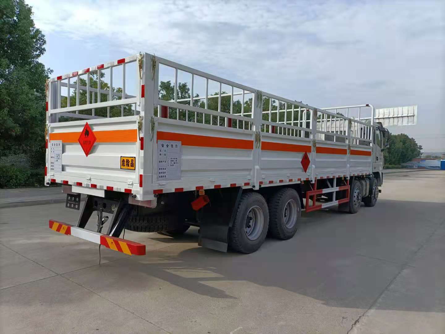 东风锦程国六9米6（额载20吨）气瓶运输车