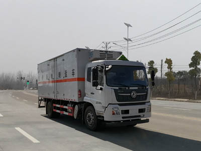 东风天锦医疗废物转运车