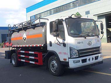 程力牌CL5120GFWC6型腐蚀性物品罐式运输车