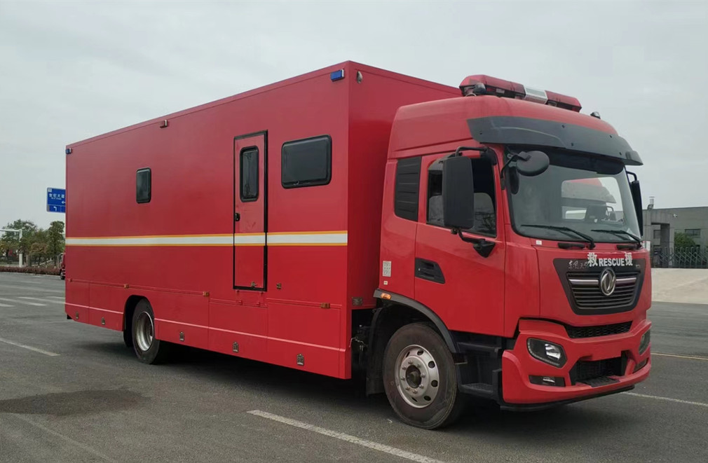 东风天锦6-24人宿营车