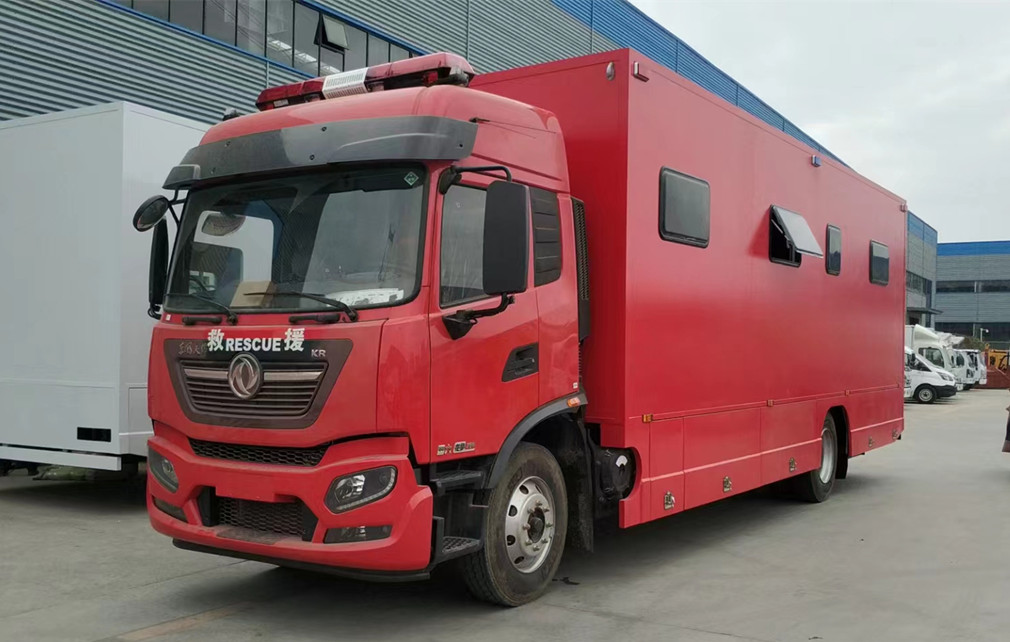 东风天锦6-24人宿营车