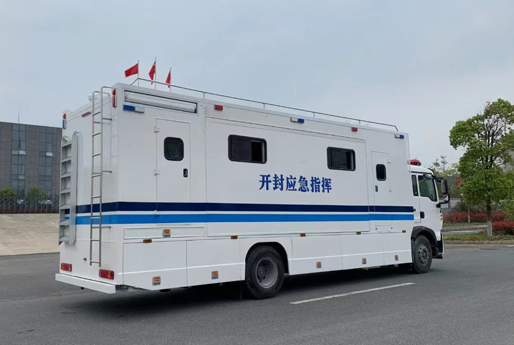 重汽20座应急指挥车