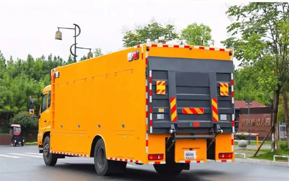 东风天锦3000立方排涝救险车