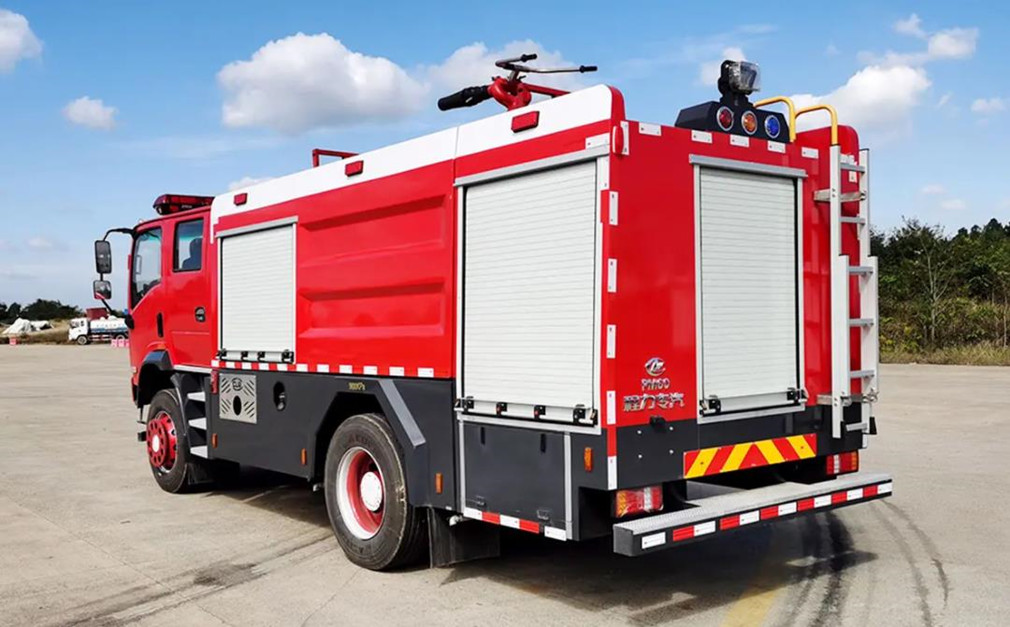 三环4×4四驱森林消防车