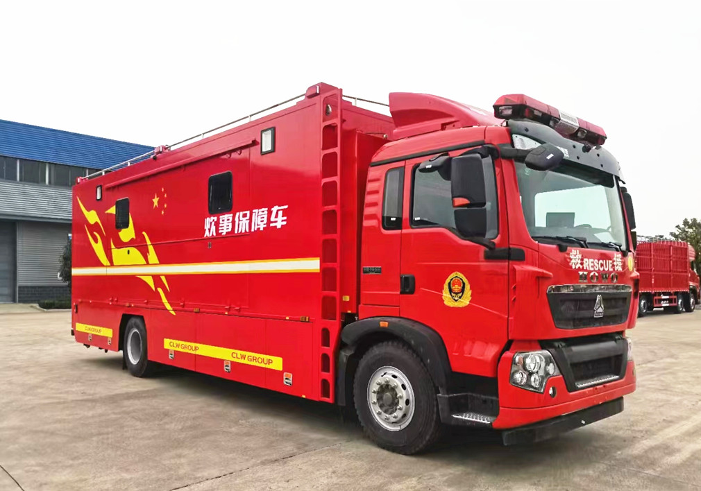 重汽4×2自行式野外炊事车