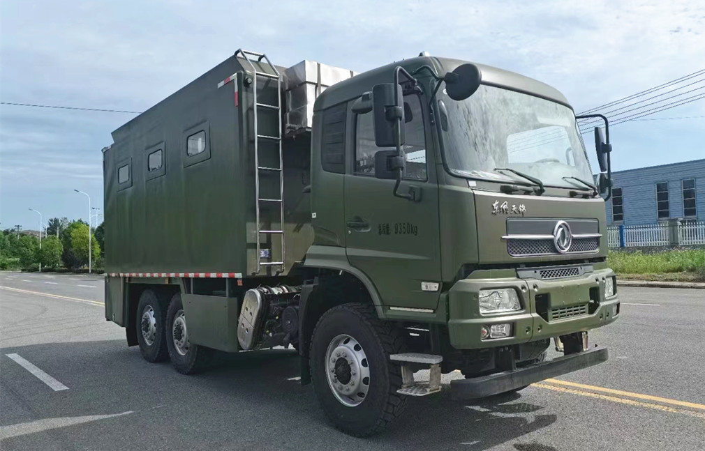 东风6×6越野六驱炊事车