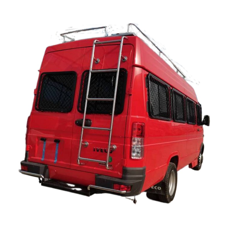 依维柯国六运兵车