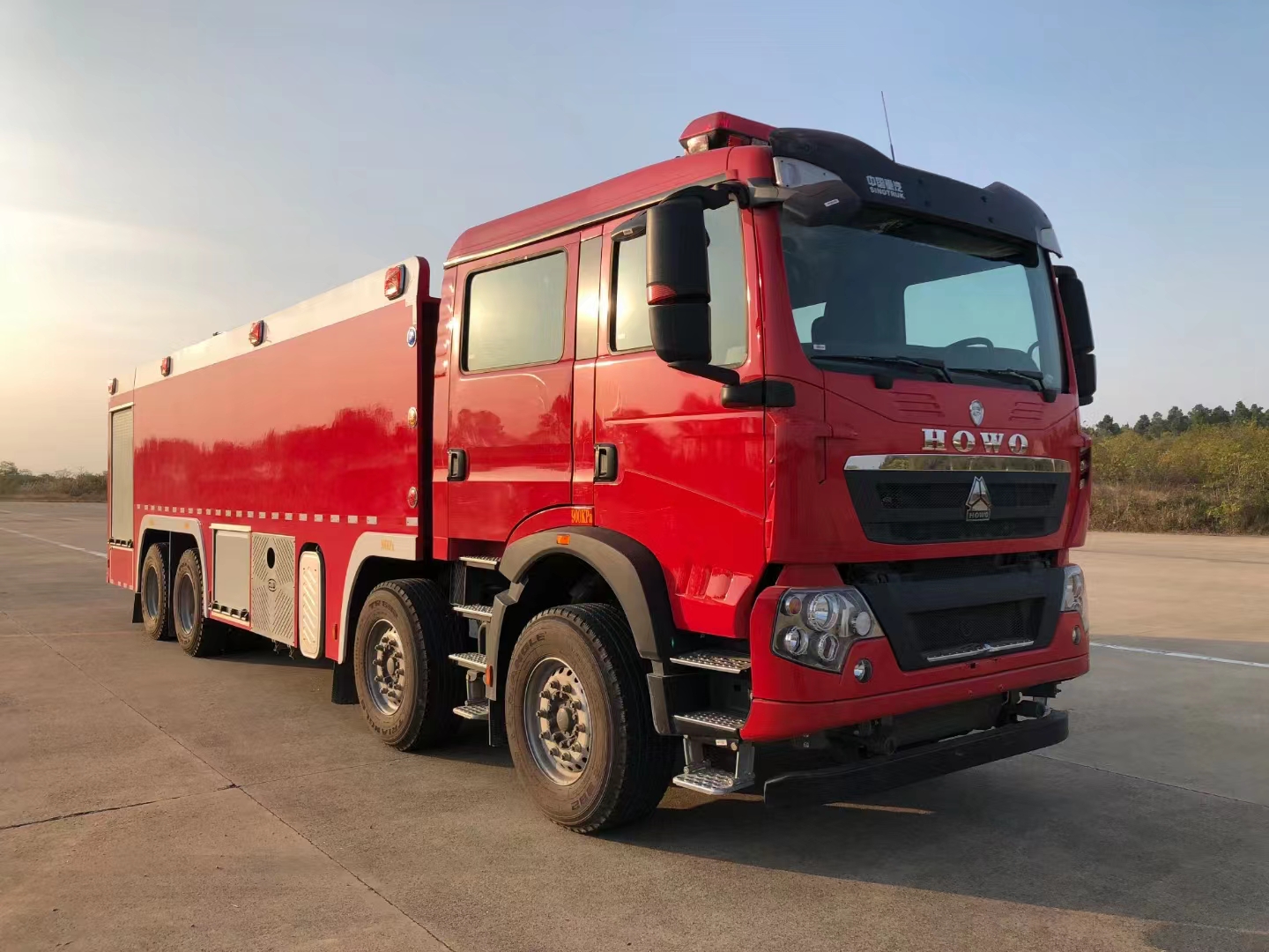 重汽25吨水罐/泡沫消防车