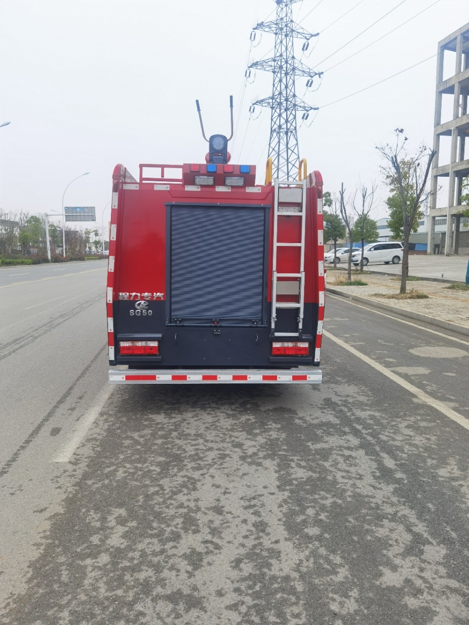 东风福瑞卡5吨水罐/泡沫消防车