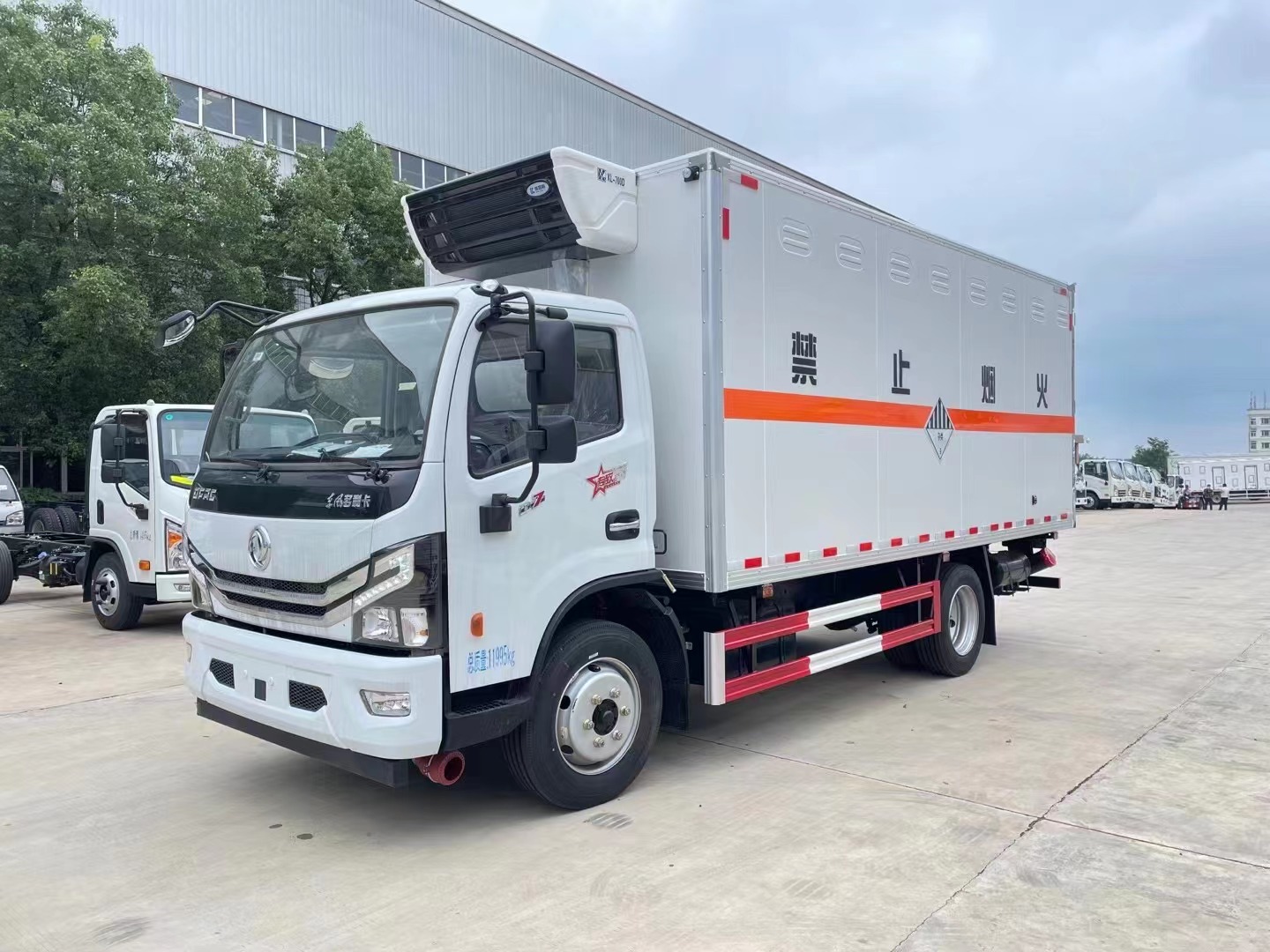 东风危险废物运输车/杂项危险废物车