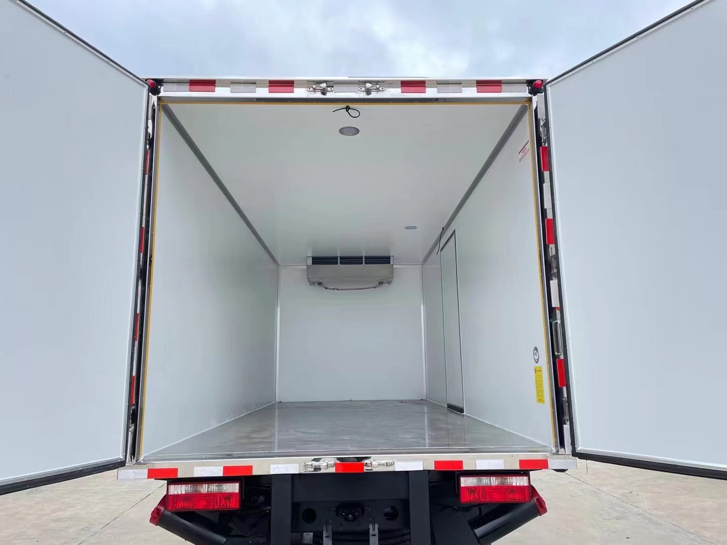 东风危险废物运输车/杂项危险废物车