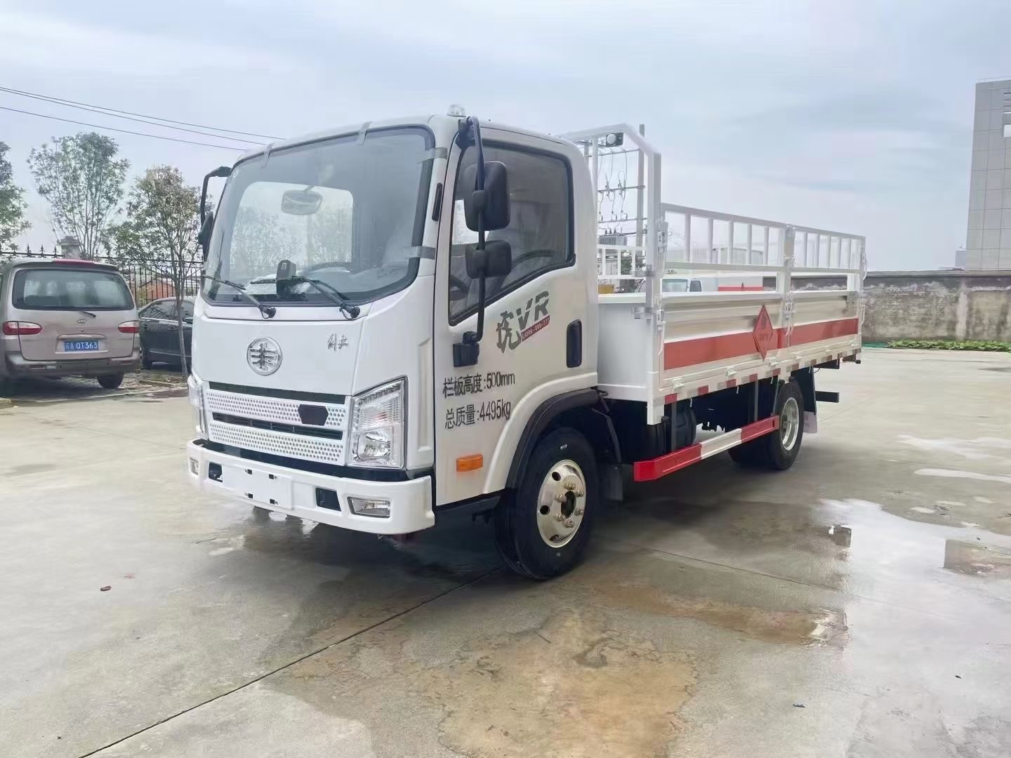 解放4米2蓝牌国六气瓶车