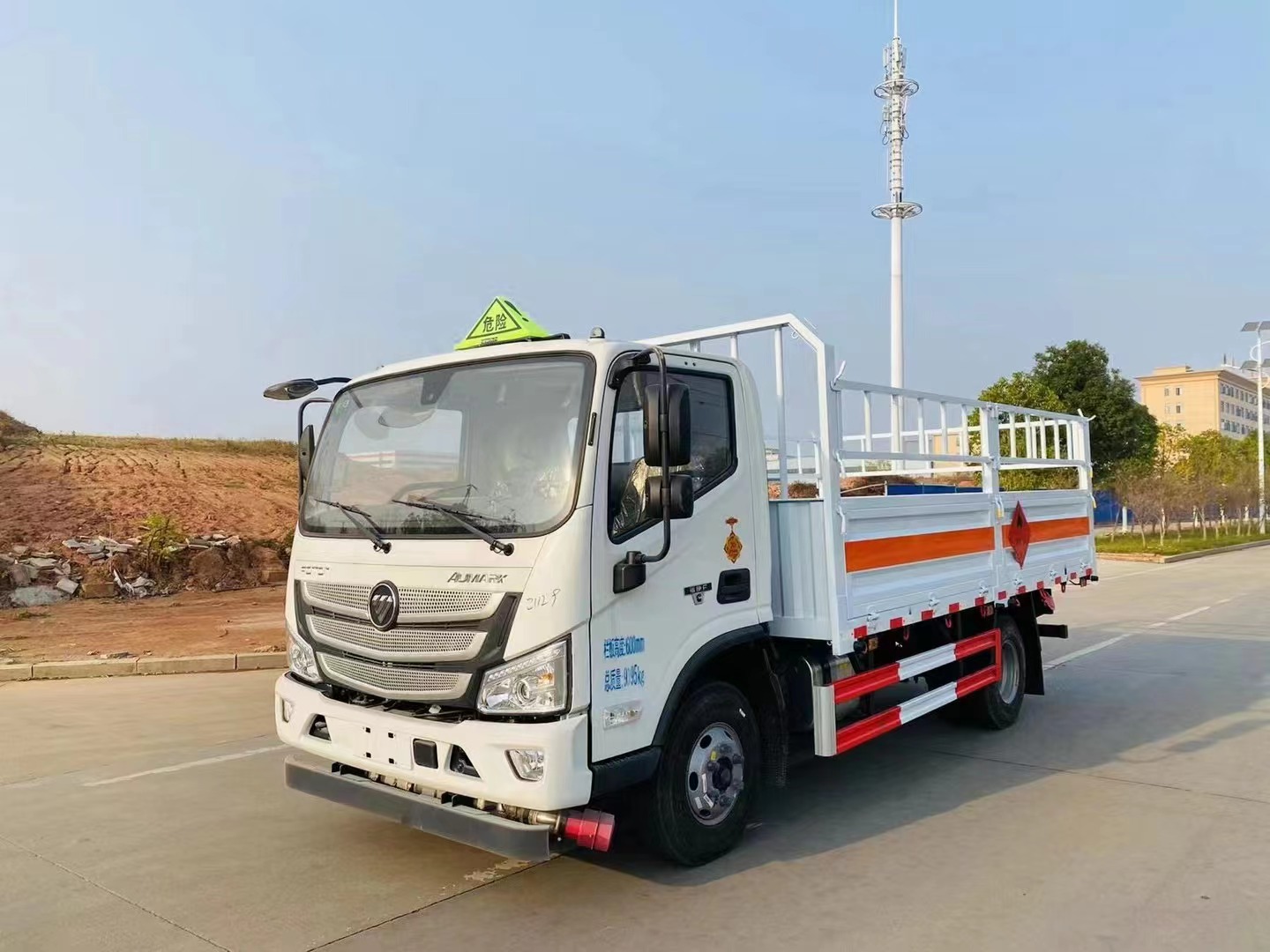 福田欧马可4米3气瓶运输车