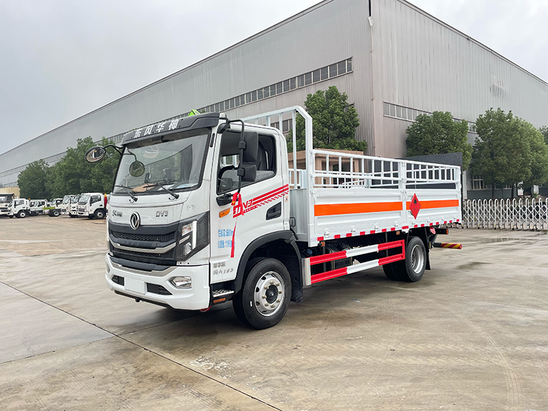 东风华神5.15米气瓶运输车