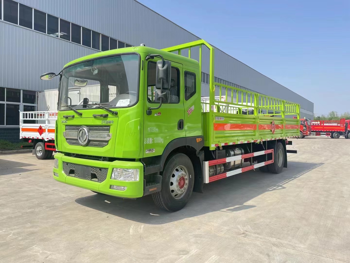 东风6.8米气瓶运输车