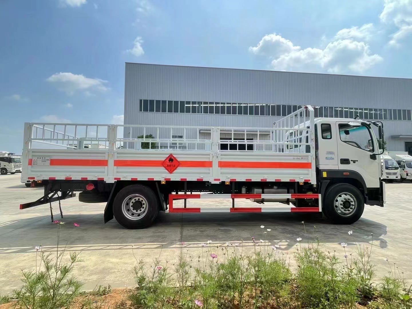 福田欧航6.7米气瓶运输车