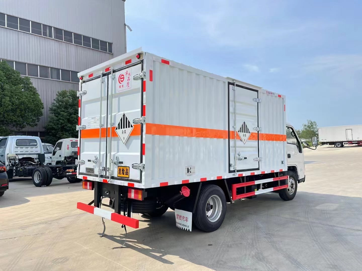 江铃蓝牌9类杂项车