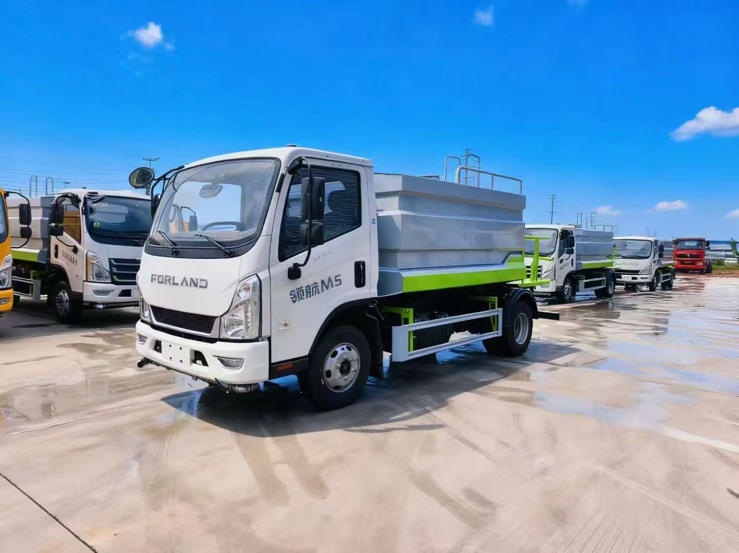 福田M5国六7方蓝牌升级新动力抑尘车