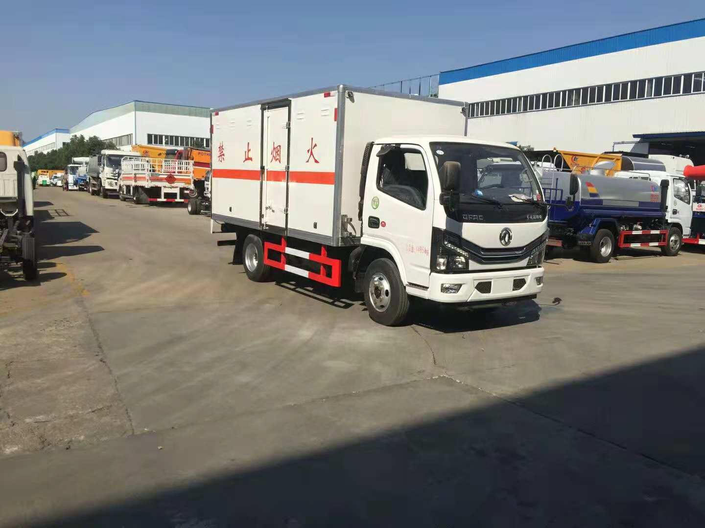 国六东风多利卡危货车已下线