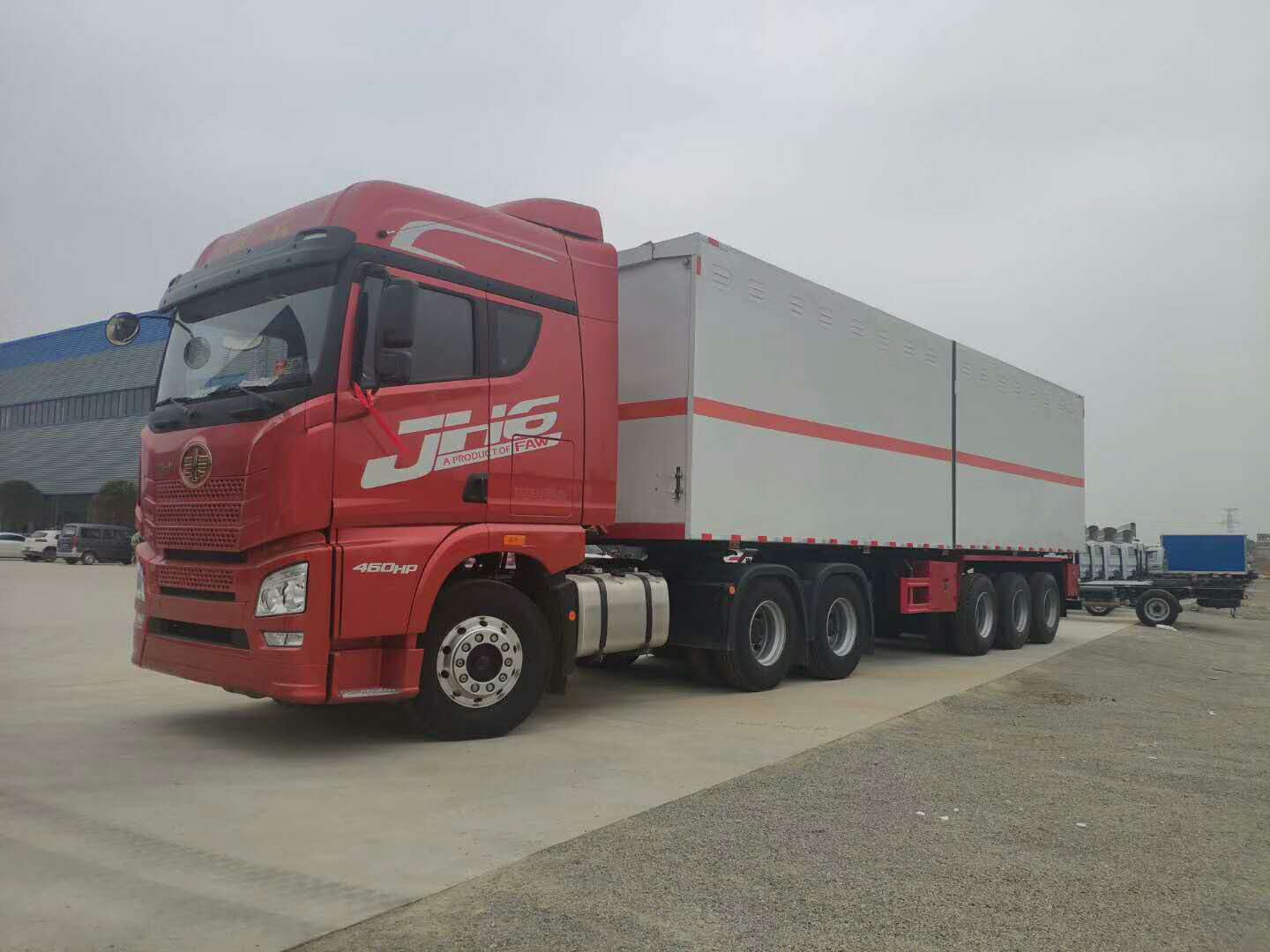 危险品车“开锅”，自行脑补“画面”，怕不怕您说的算！