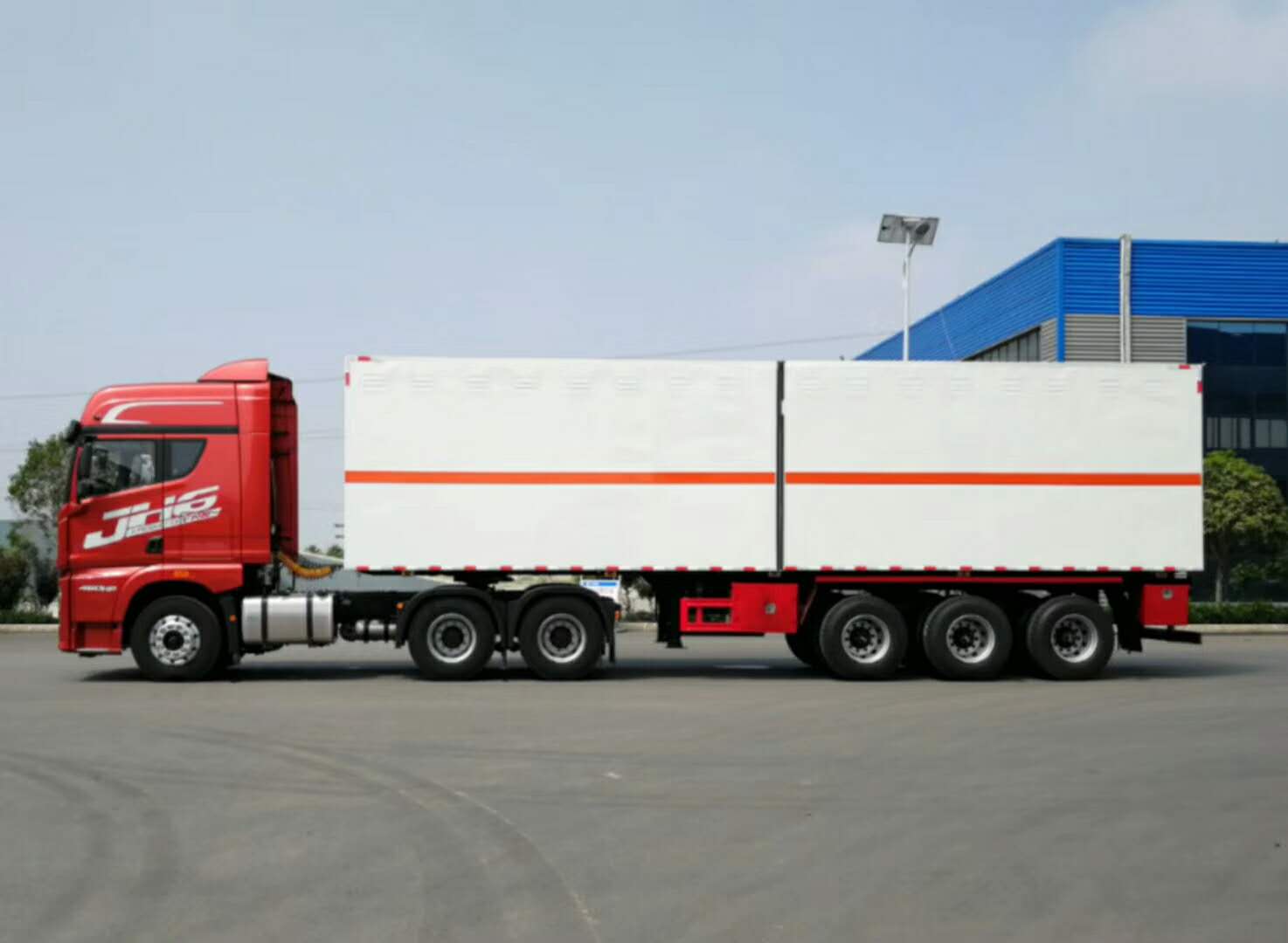 半挂杂项危险品车现车出售